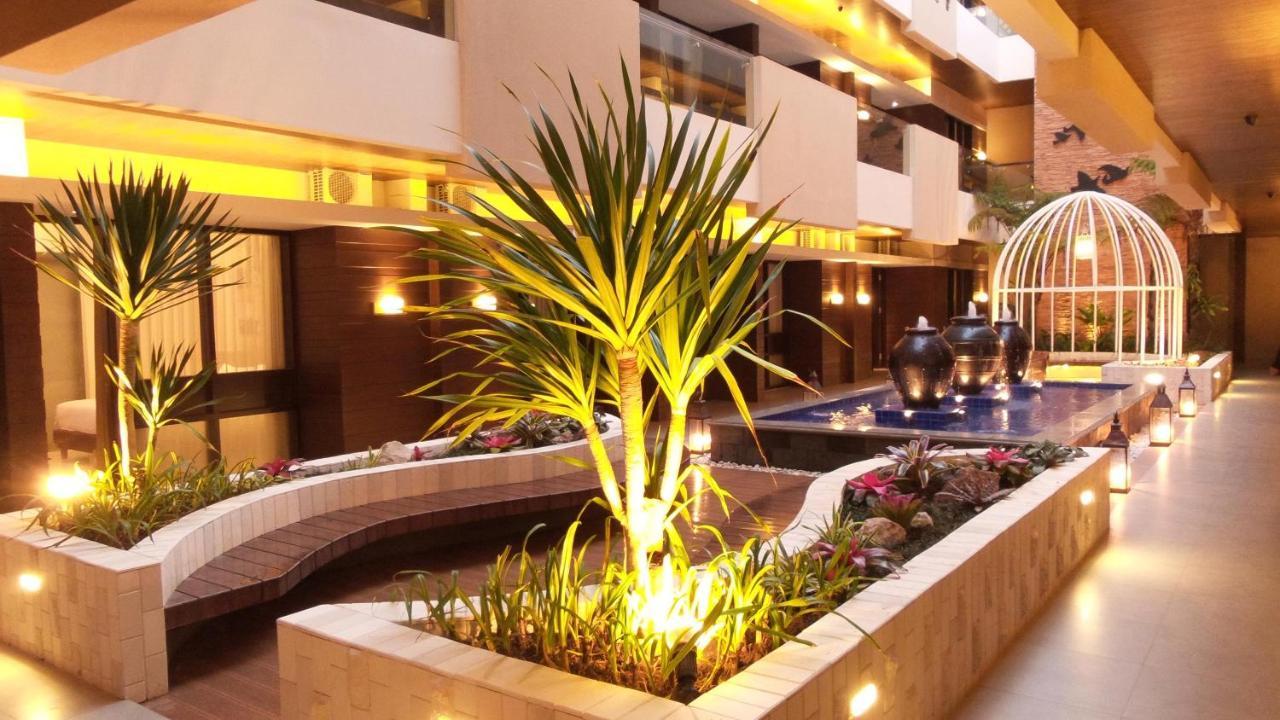 Sweet Garden Guest House Malang Ngoại thất bức ảnh