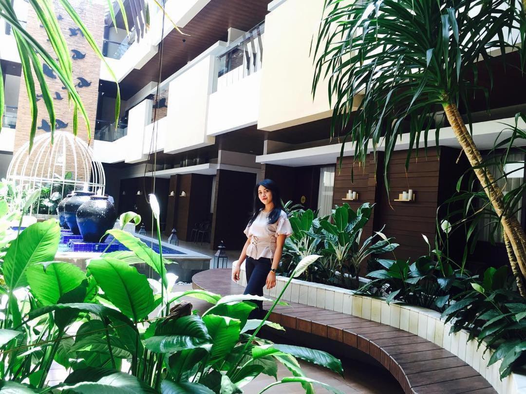 Sweet Garden Guest House Malang Ngoại thất bức ảnh